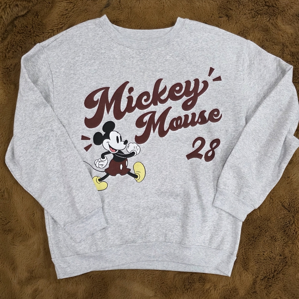🆕️ NWOT, L, Disney Mickey Mouse Heather Gray Sweatshirt